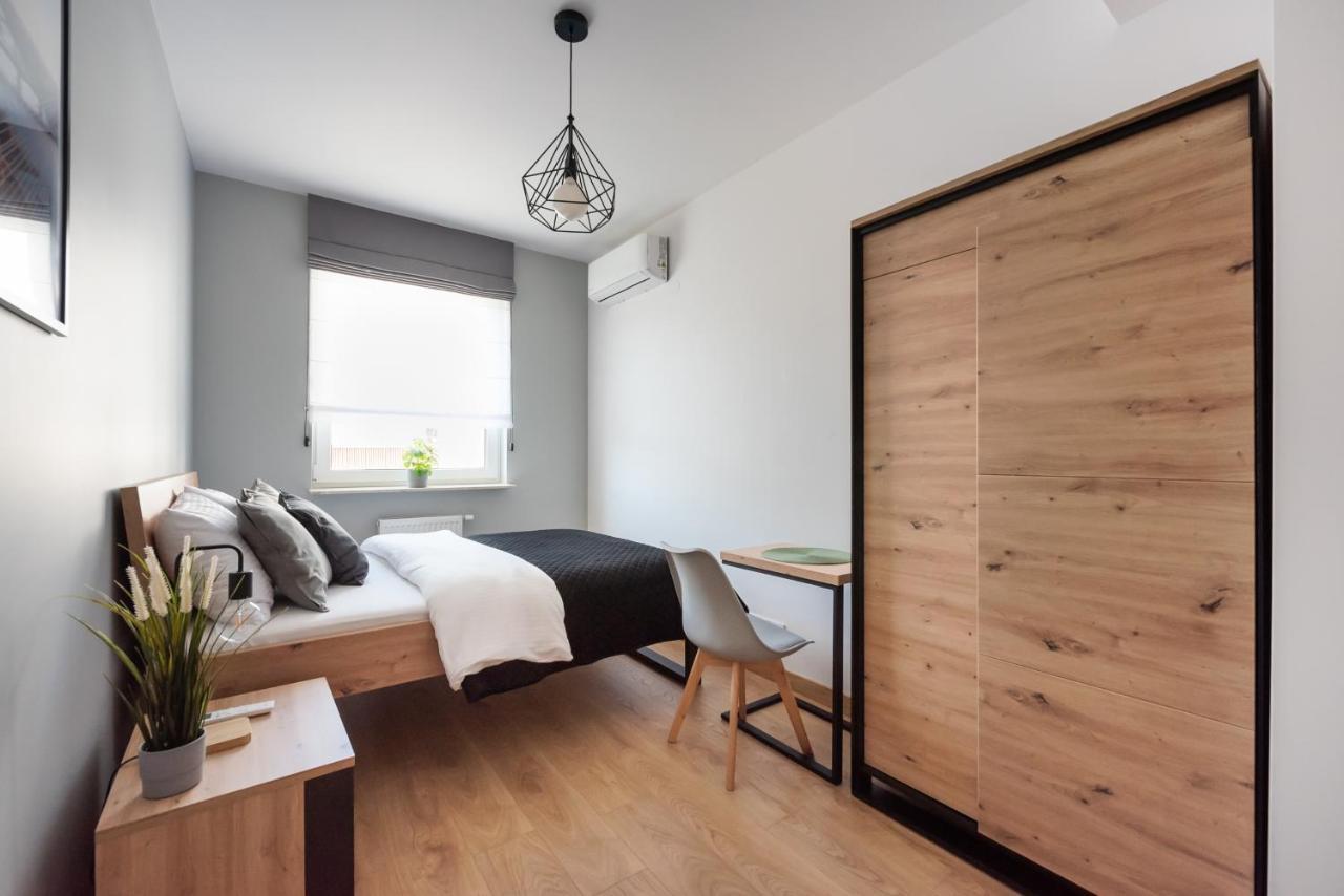 Wola Skwer Happy Apartment Varşovia Exterior foto