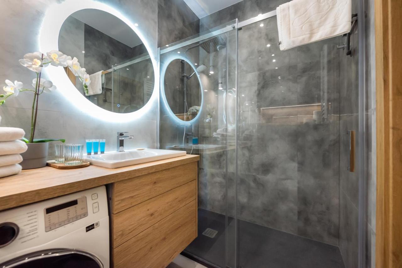 Wola Skwer Happy Apartment Varşovia Exterior foto