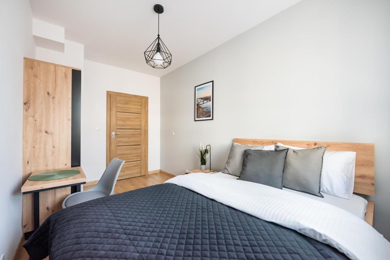 Wola Skwer Happy Apartment Varşovia Exterior foto