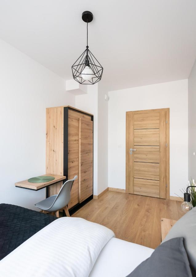 Wola Skwer Happy Apartment Varşovia Exterior foto
